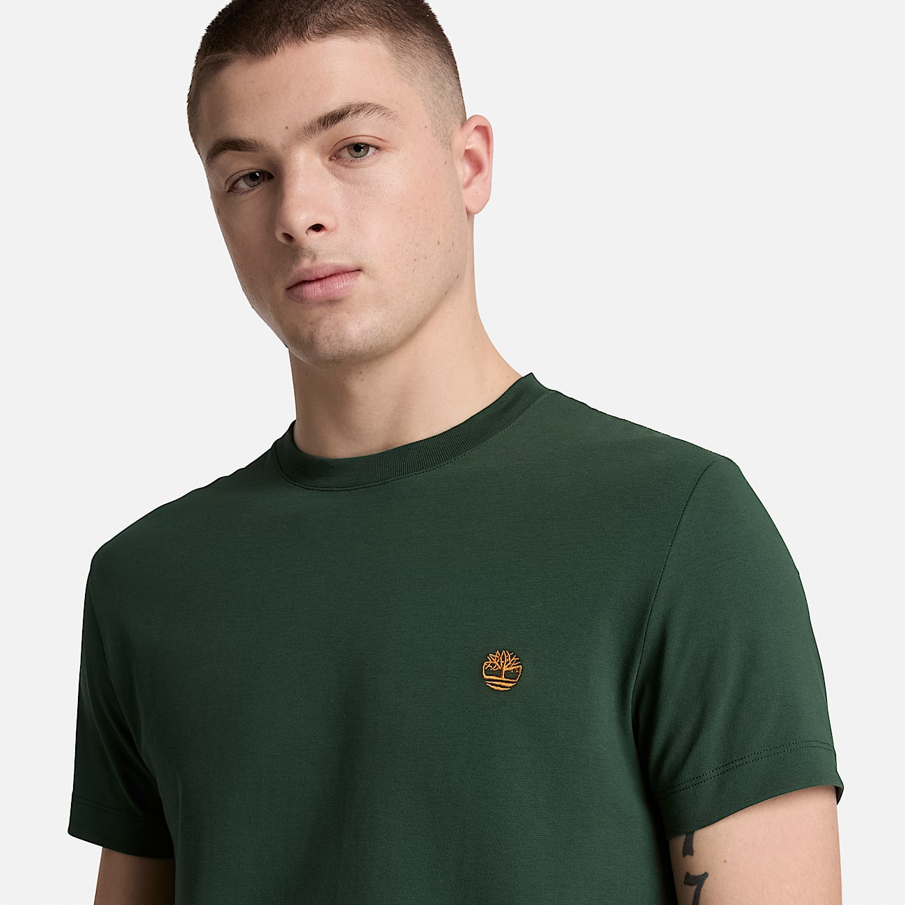 Dunstan River Slim ShortSleeve TShirt for Men in Dark Green TBL Green ALT3