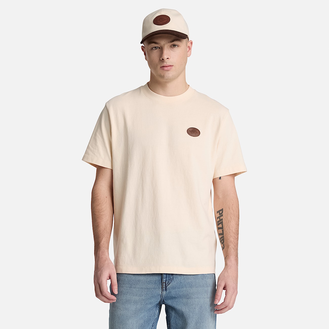 Tshirt  manches courtes et cusson en cuir pour homme en beige TBL beige ALT1