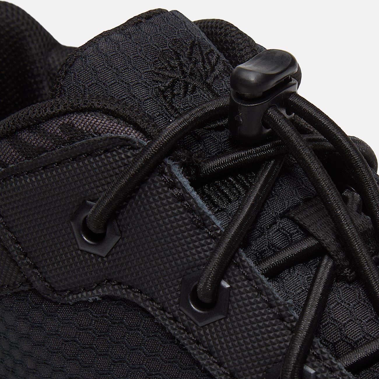Field Trekker Bungee Trainer for Youth in Black TBL Black ALT7