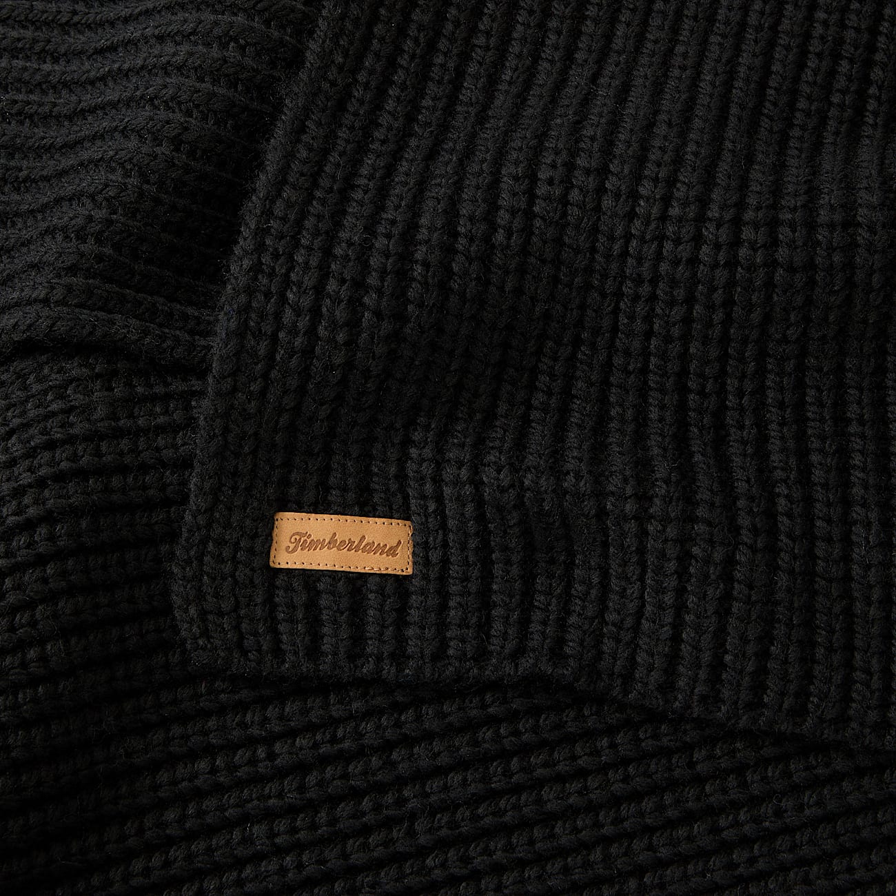 Chunky Knit Scarf for Women in Black TBL Black ALT1