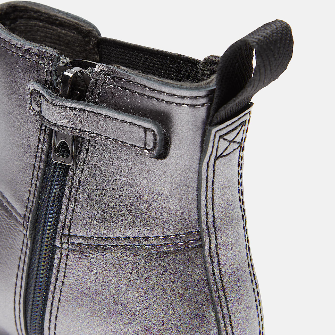 Courma Kid Chelsea Boot for Youth in Grey TBL Grey ALT7