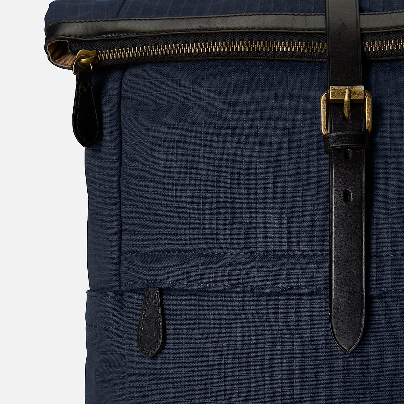 Mochila Heritage de 22 litros en azul oscuro TBL azul ALT3