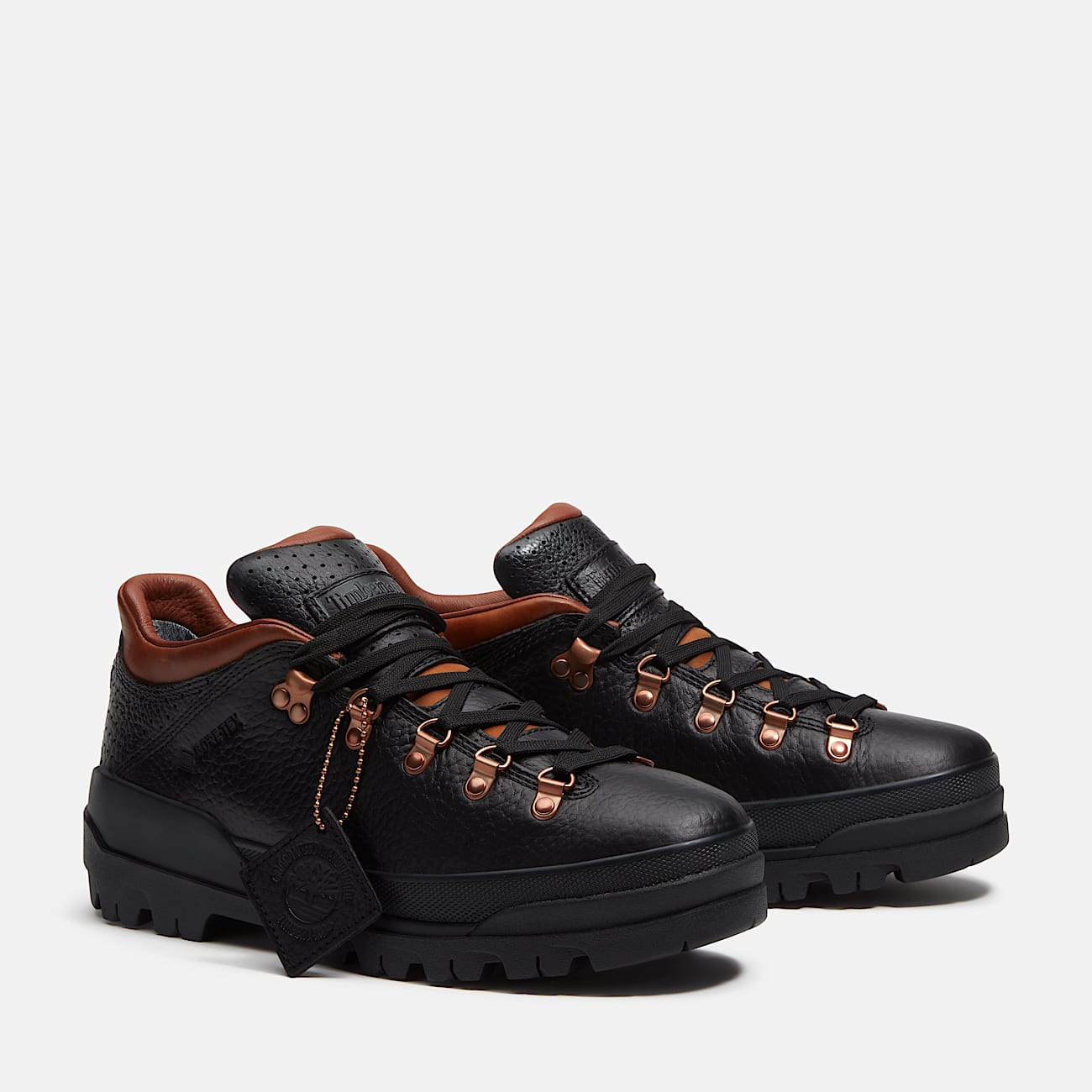 World Hiker Low with GORETEX Membrane for Men in BlackBrown TBL Black ALT4
