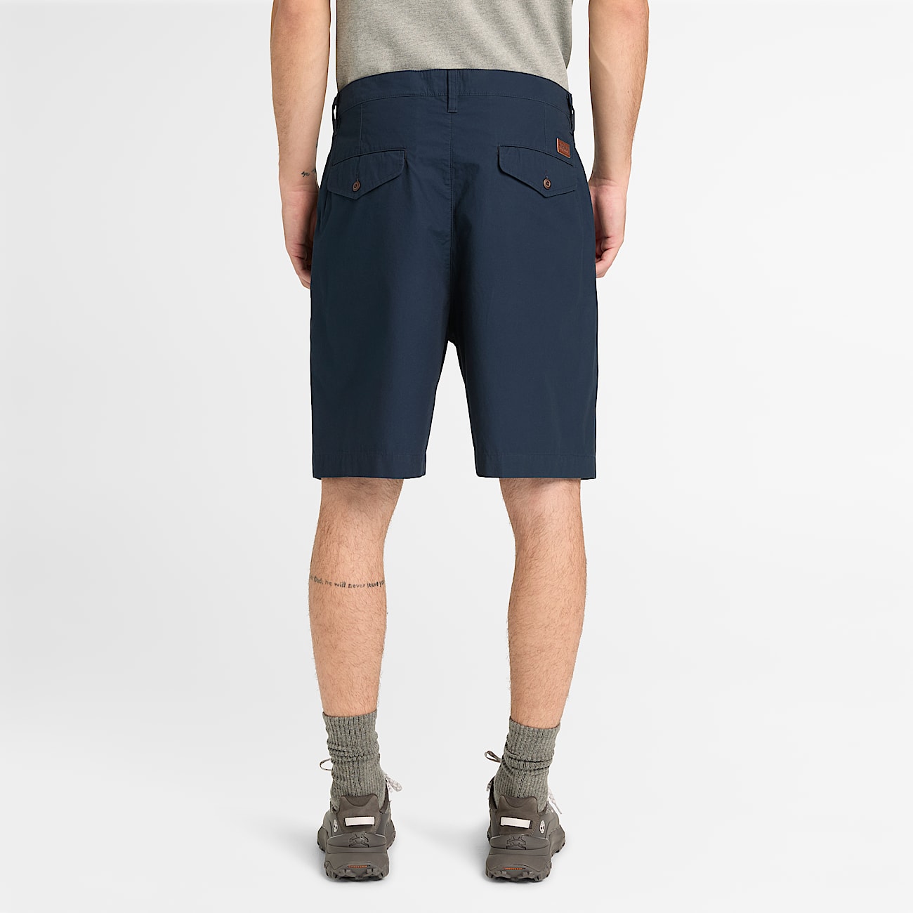 Claremont Poplin Pleated Chino Short for Men in Blue TBL Bl ALT8