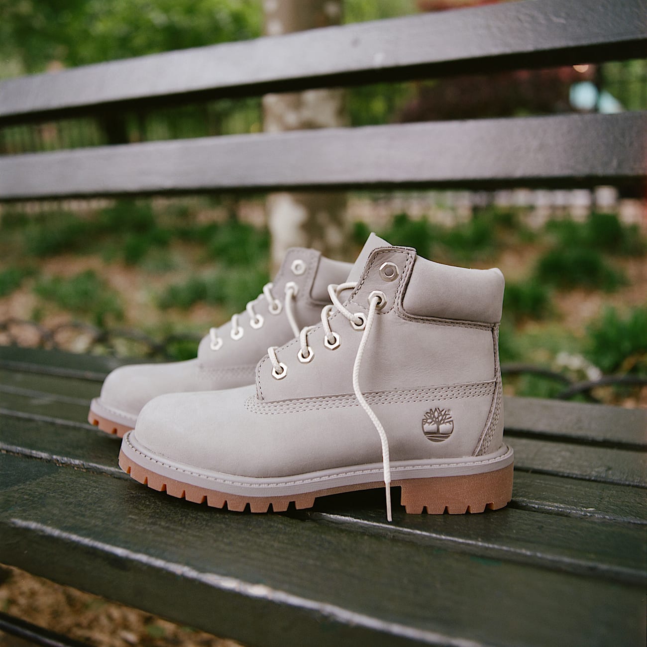 Botas impermeables 6Inch Timberland Premium para nios de 355 a 40 en gris TBL gris MKTG1