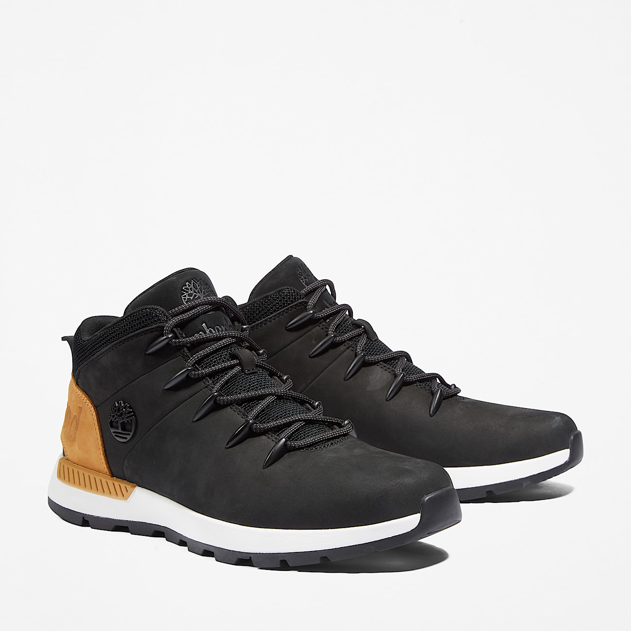 Sprint Trekker Mid Lace-Up Trainer for Men in Black/Orange
