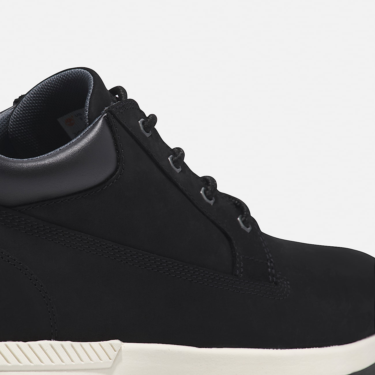 Killington Trekker Low Lace-Up Trainer for Men in Black - 7