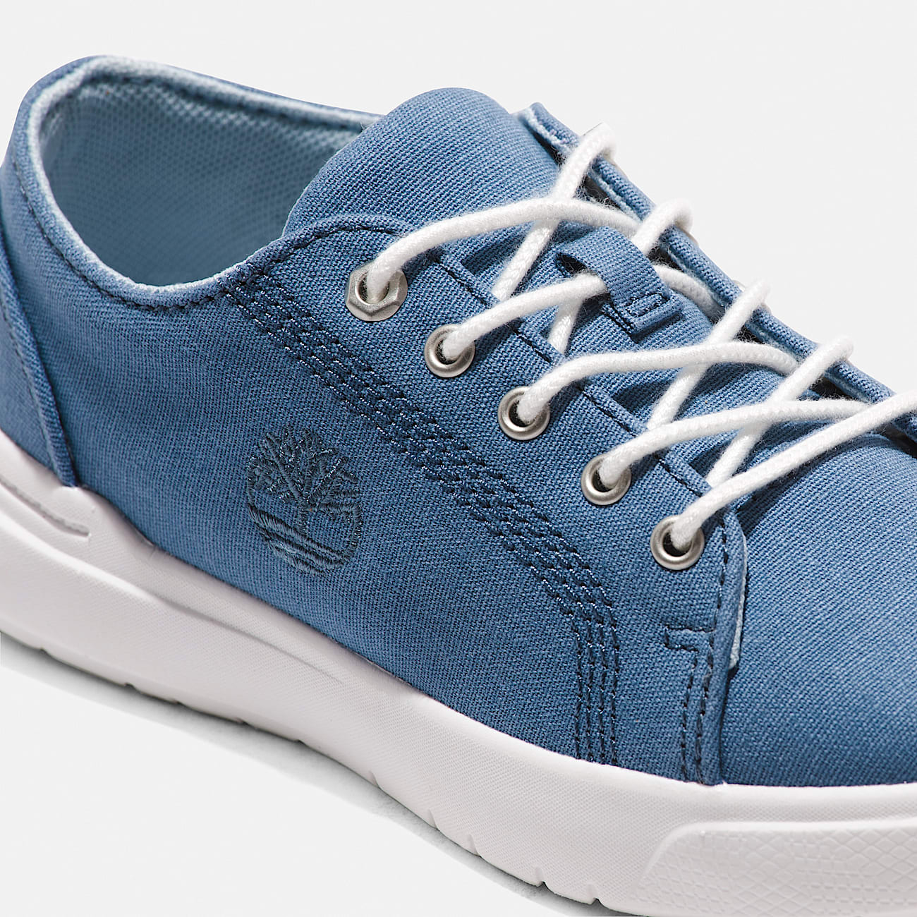 Seneca Bay Low Lace Up Trainer for Youth in Blue