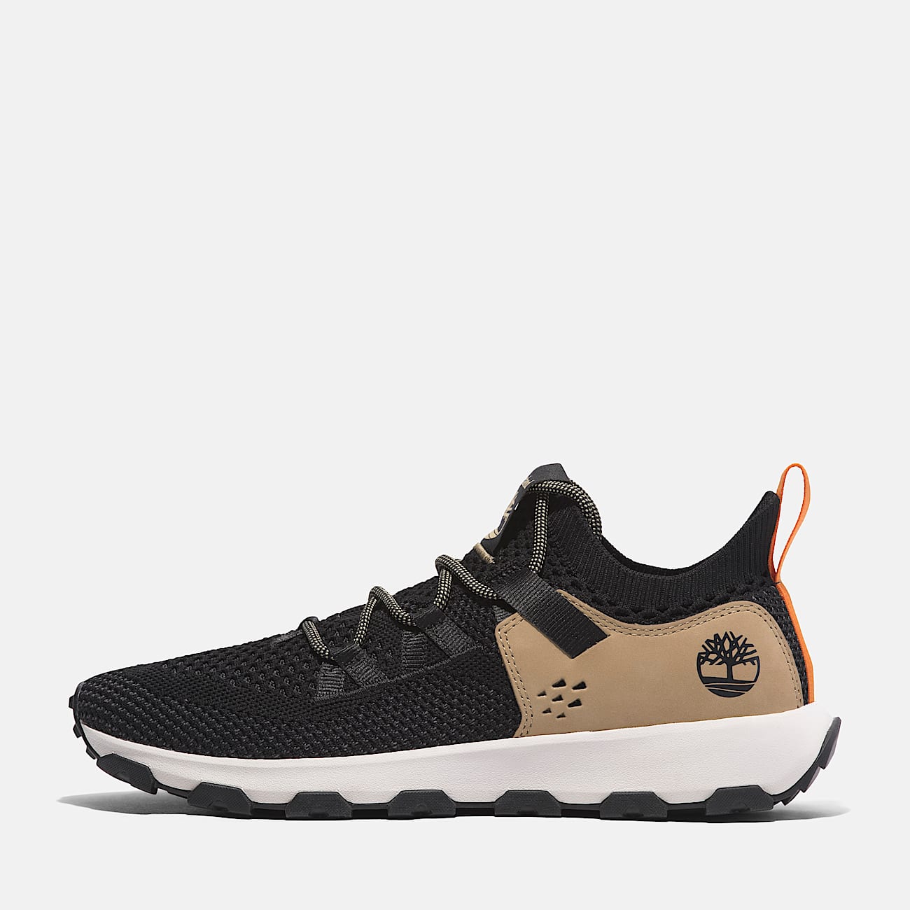Winsor Trail Lace-up Low Trainer for Men in Black - 8