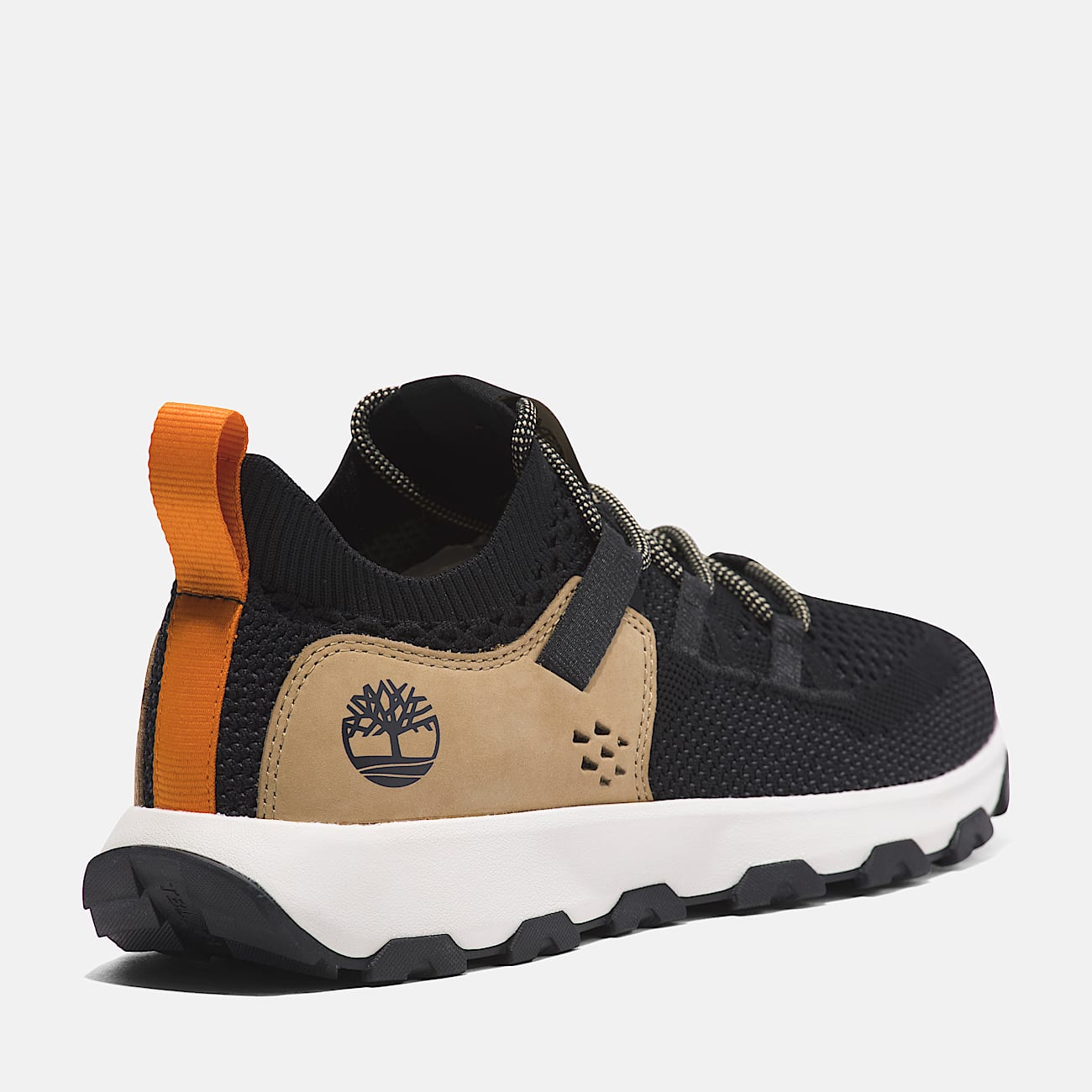 Winsor Trail Lace-up Low Trainer for Men in Black - 7