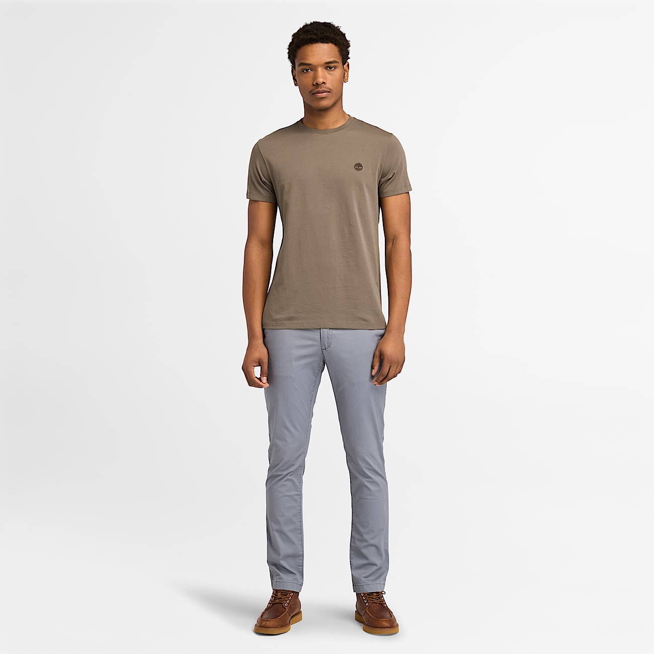 Camiseta de manga corta y corte entallado Oyster River para hombre en marrón - 2