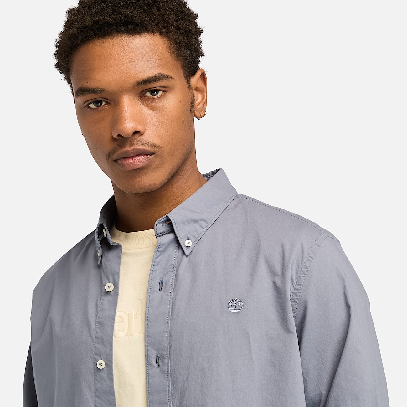 Camisa de manga larga de popelina elástica para hombre en gris - 4