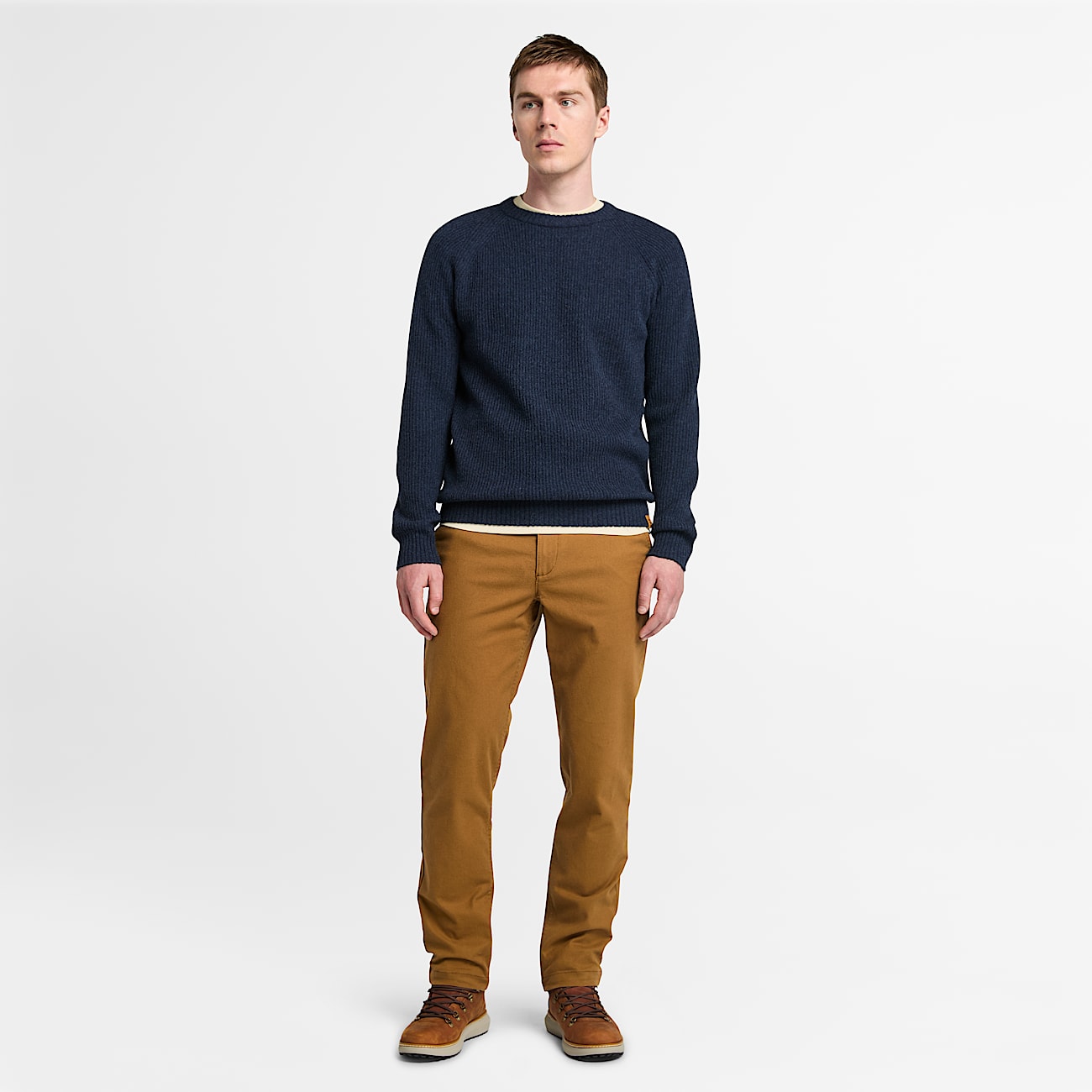 最旬トレンドパンツ Claremont Brushed Twill Chino Trousers for Men in Dark Yellow パンツ