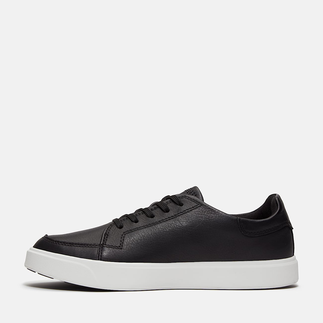 Emerson Street Low Lace-Up Trainer for Men in Black