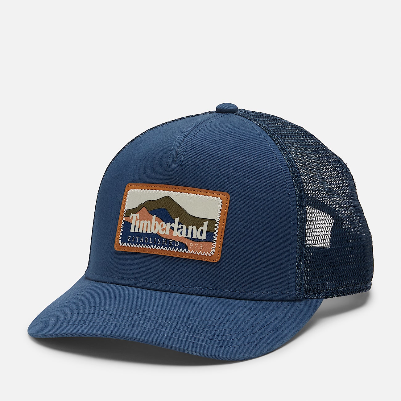 Casquette Trucker Mountain à écusson en bleu foncé