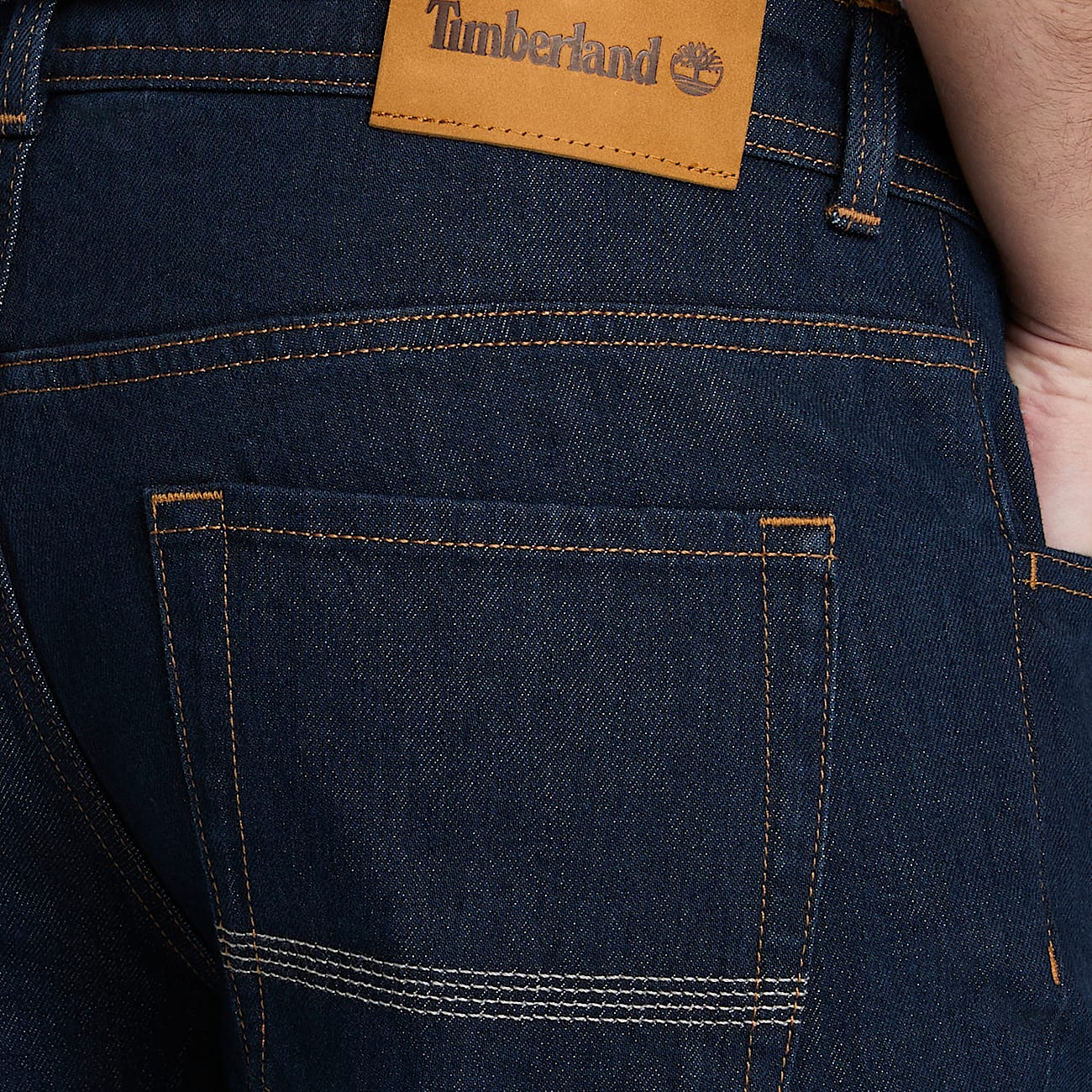 Schmal geschnittene Sandown Jeans für Herren in Indigo - 4