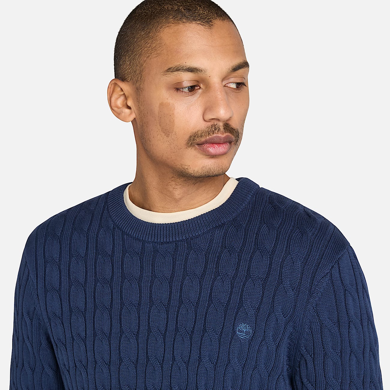 Williams River Crewneck Cable-knit Jumper for Men in Dark Blue - 3