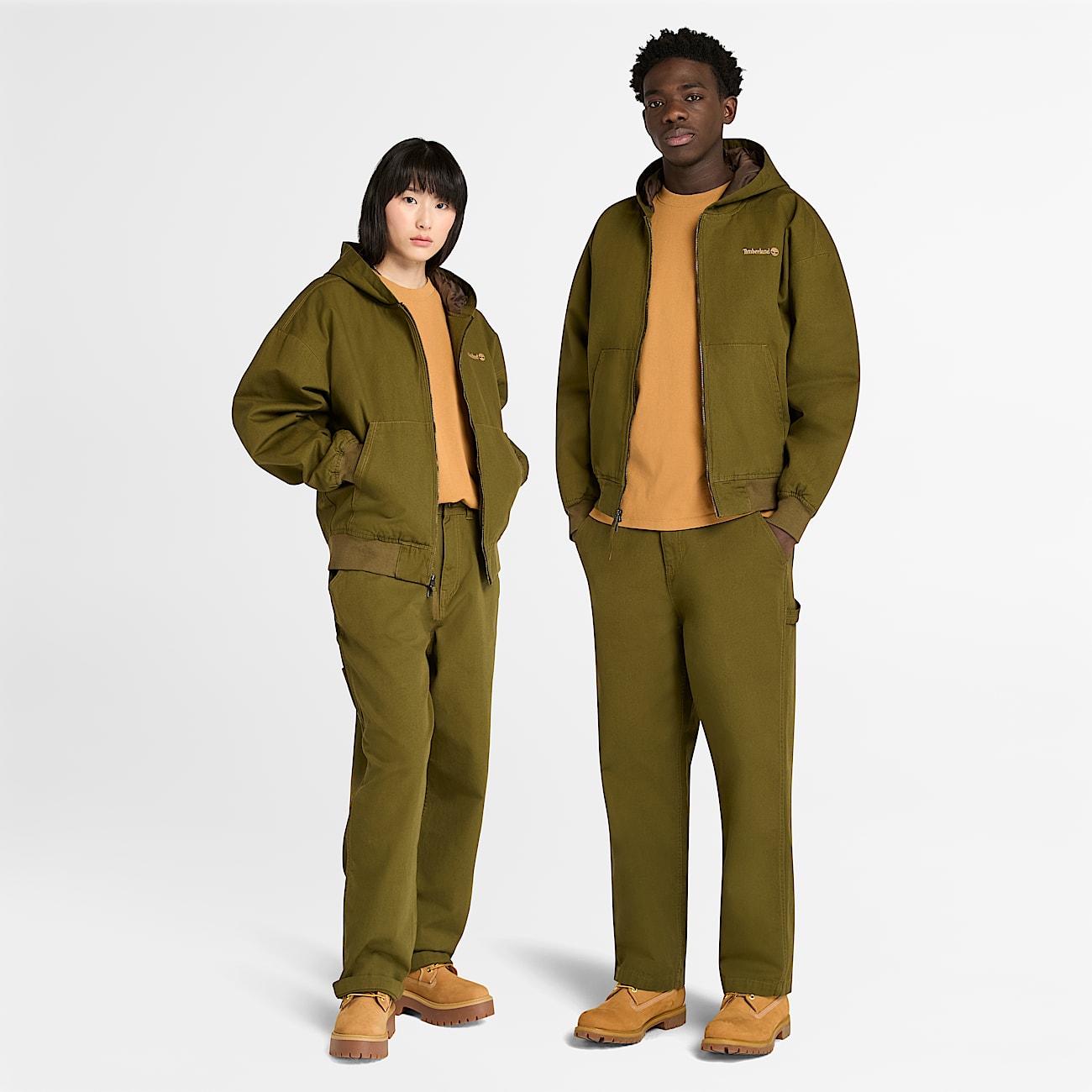Bomber con Cappuccio in Tela Duck Effetto Lavato All-Gender in verde scuro - 1