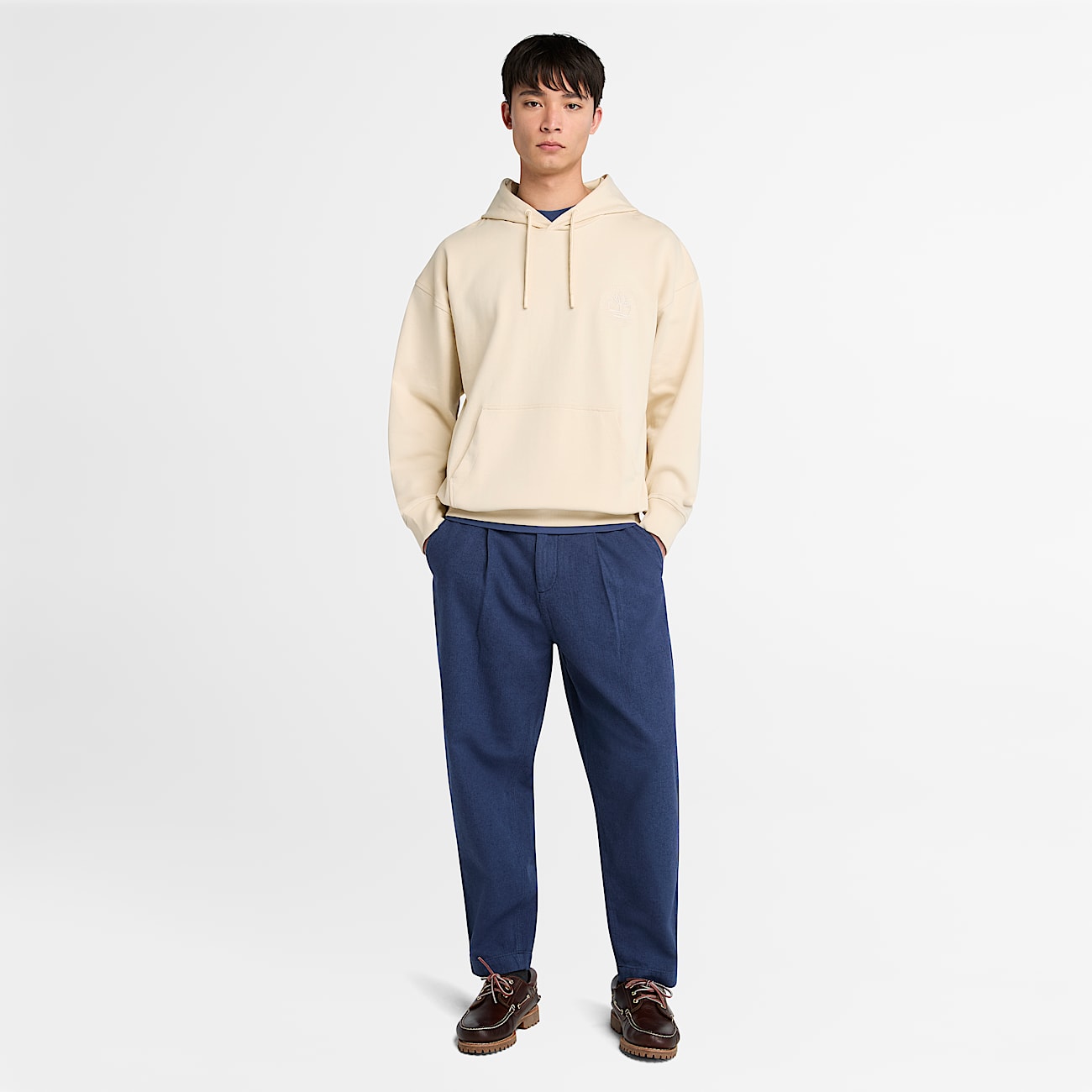 Pantalon chino plissé à chevrons Timberland® Claremont pour homme en bleu foncé - 2