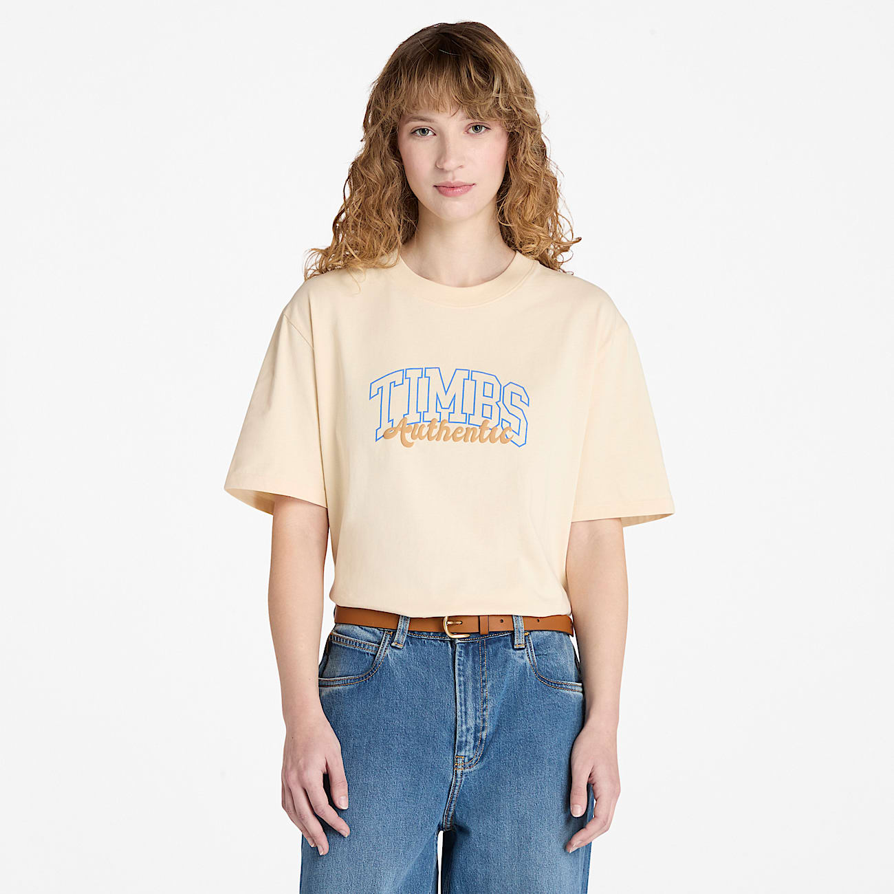 Timberland® Varsity T-shirt met print en korte mouwen voor dames in beige - 1