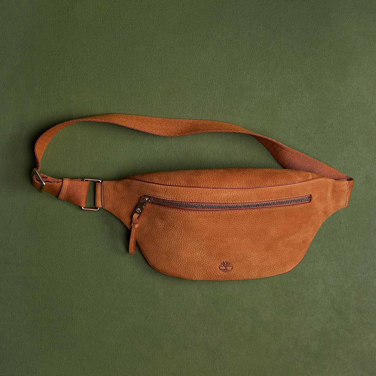 Umhängetasche aus weichem Leder in Braun - 1