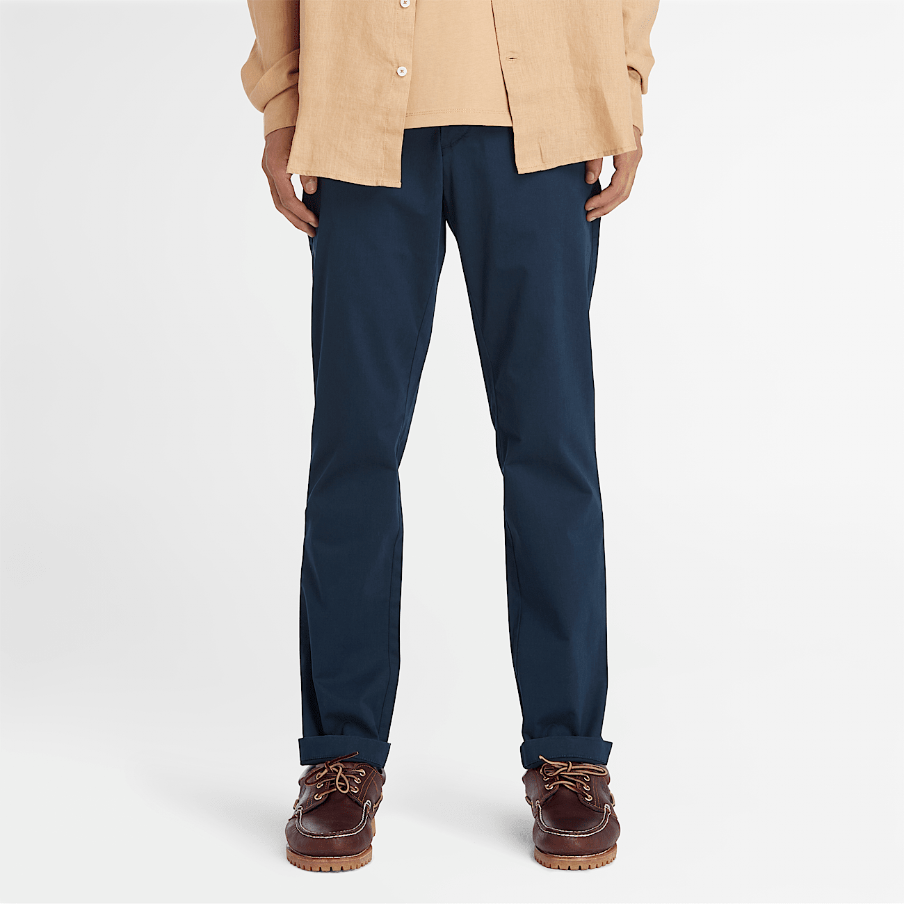 Pantalones chinos de sarga elastica para hombre en azul oscuro