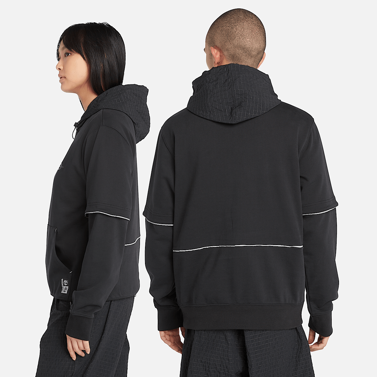 All Gender Night Hike Hoodie in Schwarz