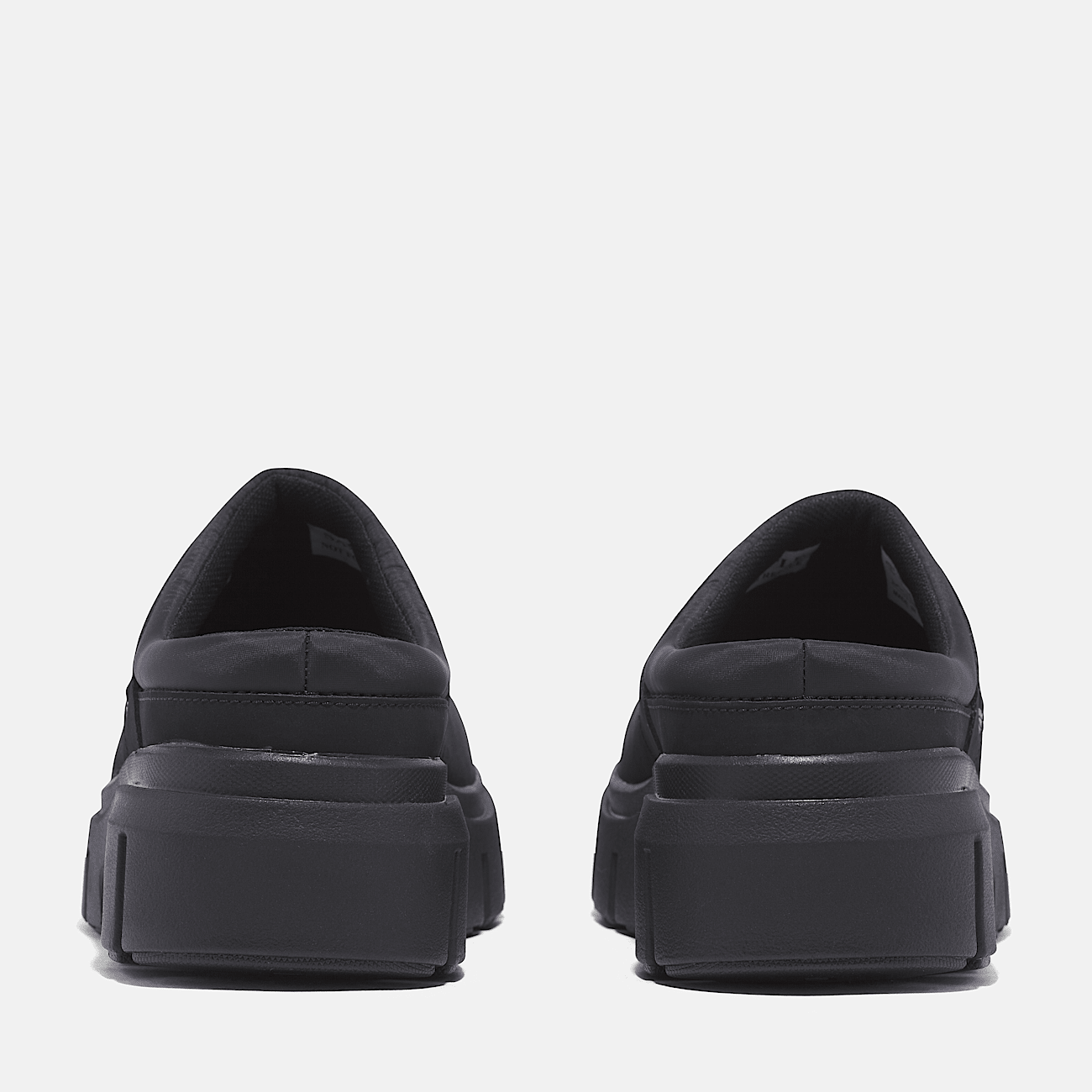 Clog outlet returns store