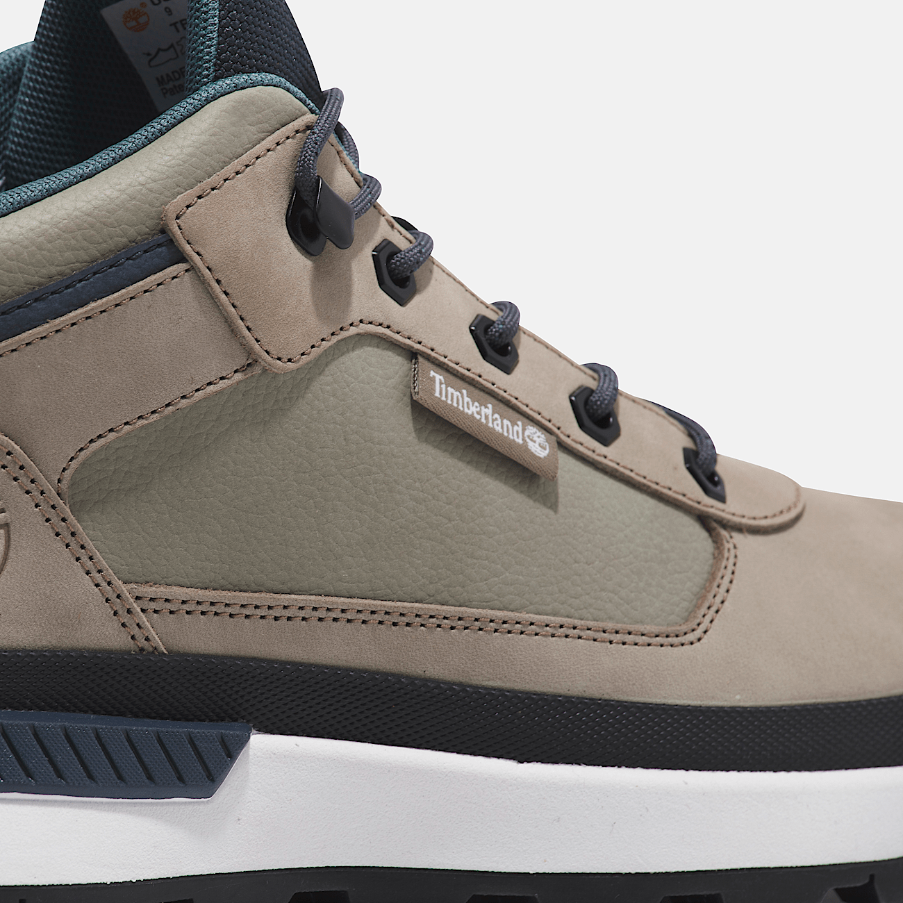Field Trekker Hiking Trainer for Men in Light Taupe