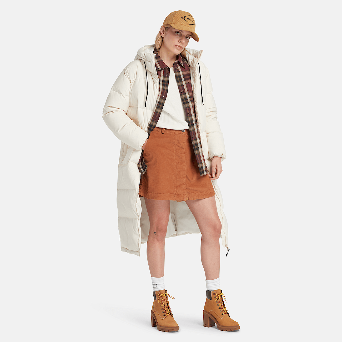 Recycled Down Puffer Jacket for Women in Beige