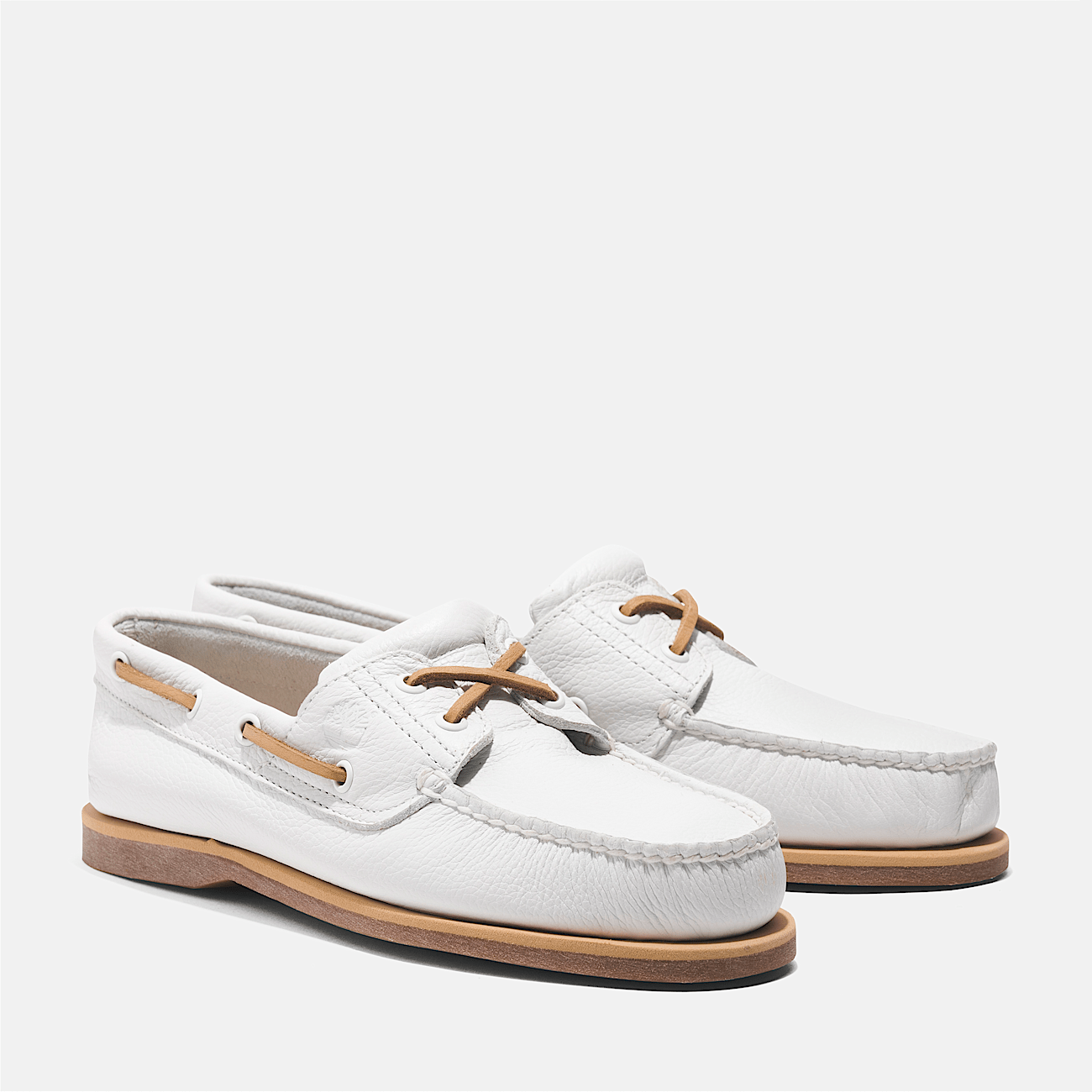 All white boat shoes 2025