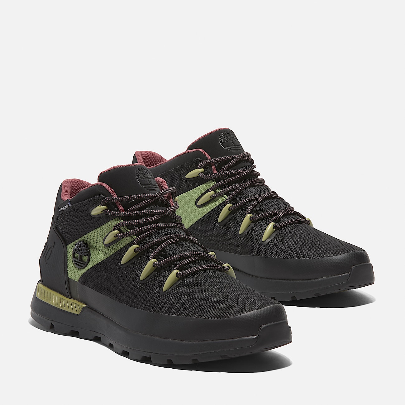 Chaussure de basket mi haute store